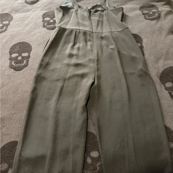 Everlane romper - Picture 3 of 4